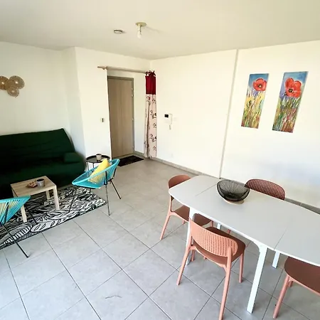 Апартаменты Spacious With Garden In Монпелье